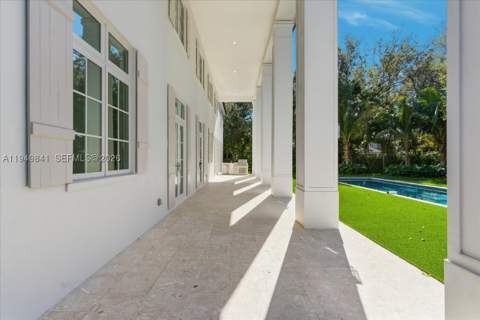 5940 SW 100th Ter, Pinecrest FL - photo 9 of 53