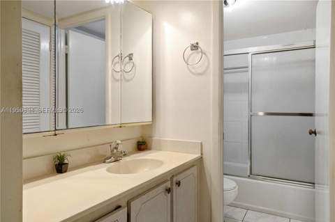 6039 Collins Ave 809, Miami Beach FL - photo 12 of 34