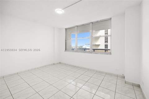 6039 Collins Ave 809, Miami Beach FL - photo 15 of 34