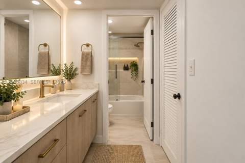 6039 Collins Ave 809, Miami Beach FL - photo 17 of 34