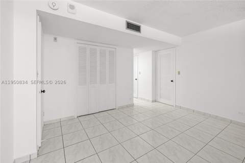 6039 Collins Ave 809, Miami Beach FL - photo 22 of 34