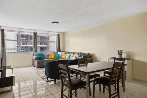 6039 Collins Ave 809, Miami Beach FL - photo 8 of 34
