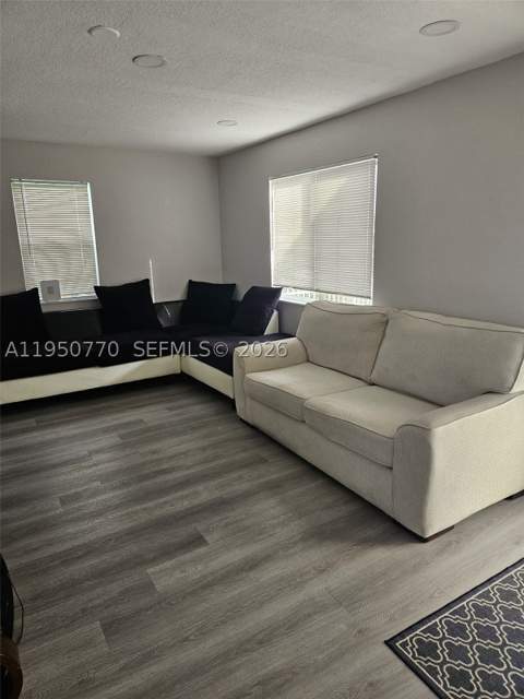 4221 NW 169th Ter, Miami Gardens FL - photo 8 of 22