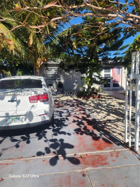 1747 NW 85th St, Miami FL - photo 6 of 14