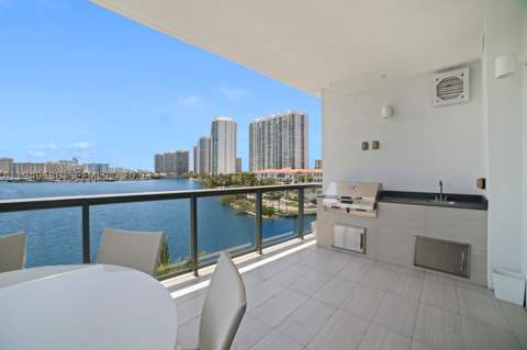 3300 NE 188th St 414, Aventura FL - photo 16 of 27