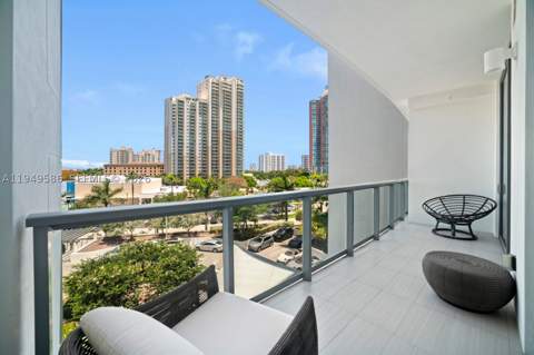 3300 NE 188th St 414, Aventura FL - photo 24 of 27