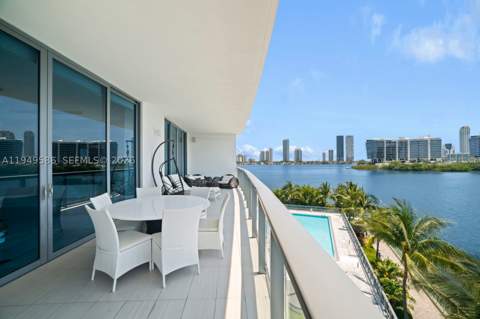 3300 NE 188th St 414, Aventura FL - photo 7 of 27