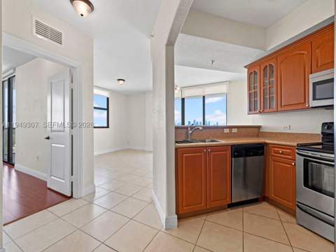 2301 SW 27th Ave 1403, Miami FL - photo 6 of 40