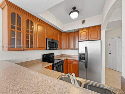 2301 SW 27th Ave 1403, Miami FL - photo 9 of 40