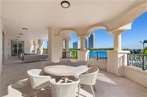 7124 Fisher Island Dr 7124, Miami Beach FL - photo 18 of 53