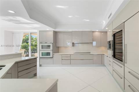 7124 Fisher Island Dr 7124, Miami Beach FL - photo 22 of 53