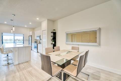 7831 NW 104th Ave 23, Doral FL - photo 8 of 37