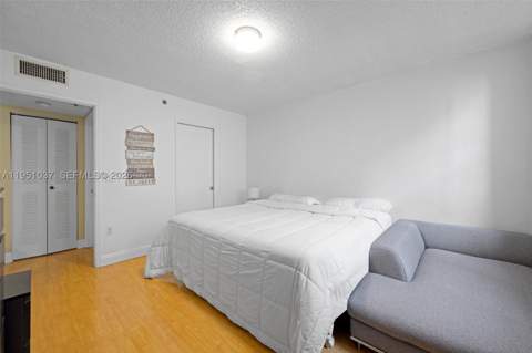 19555 E Country Club Dr 8303, Aventura FL - photo 13 of 33