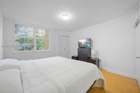 19555 E Country Club Dr 8303, Aventura FL - photo 14 of 33