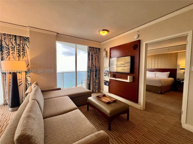1 bedroom Condominium at 18001 Collins Ave 2605, Trump International, Sunny Isles Beach — photo 4