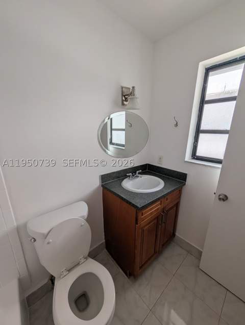 235 Antilla Ave 4, Coral Gables FL - photo 10 of 43