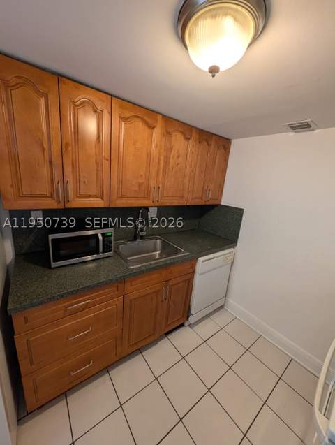 235 Antilla Ave 4, Coral Gables FL - photo 16 of 43