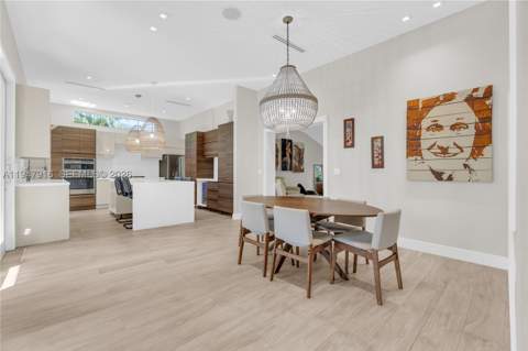 760 NE 115th St, Biscayne Park FL - photo 9 of 44