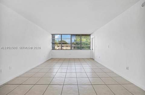 2175 NE 170th St 206, North Miami Beach FL - photo 11 of 21
