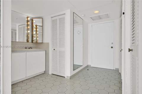 11111 Biscayne Blvd 21C, Miami FL - photo 11 of 16