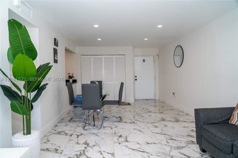 2 bedroom Condominium at 854 NW 87th Ave 405, Sandalwood Condo Apts, Miami — photo 3