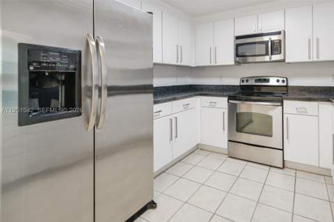 1250 S Miami Ave 1906, Miami FL - photo 19 of 31