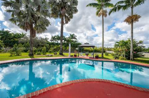 19520 SW 206th St, Miami FL - photo 13 of 48