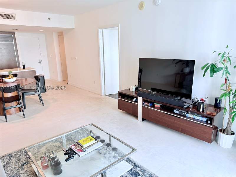 1 bedroom Condominium at 465 Brickell Ave 2906, Iconbrickell Condo No 1, Miami — photo 5