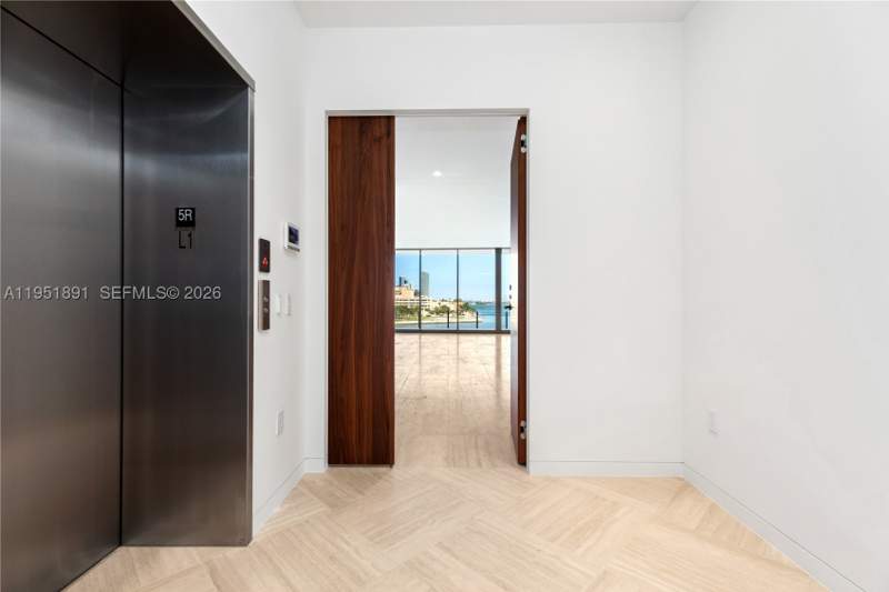 3 bedroom Condominium at 5 Grove Isle Dr L501, Vita Grove Isle, Miami — photo 2