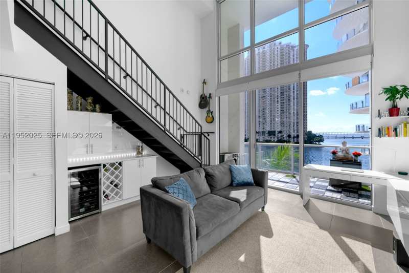 1 bedroom Condominium at 300 S Biscayne Blvd L-410, Met 1 Condo, Miami — photo 1