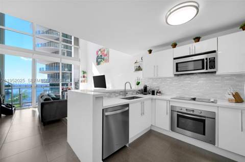 300 S Biscayne Blvd L-410, Miami FL - photo 11 of 38