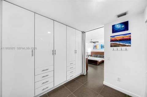 300 S Biscayne Blvd L-410, Miami FL - photo 19 of 38