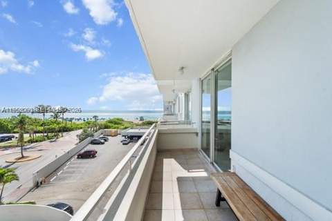 465 Ocean Dr 524, Miami Beach FL - photo 15 of 22
