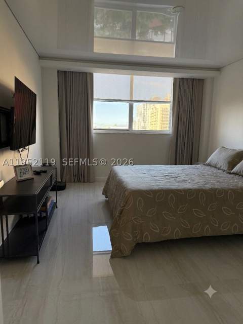 210 174th St 911, Sunny Isles Beach FL - photo 8 of 23