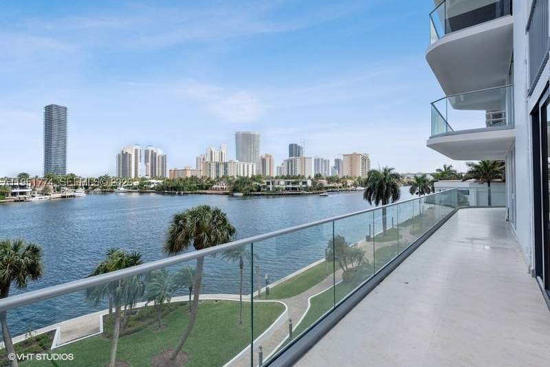 2 bedroom Condominium at 19707 Turnberry Way 4H, Turnberry Isle Condo, Aventura — photo 4