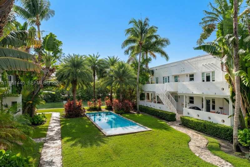 3 bedroom Condominium at 4017 N Meridian Ave 4017, Kim Aimee Condo, Miami Beach — photo 1
