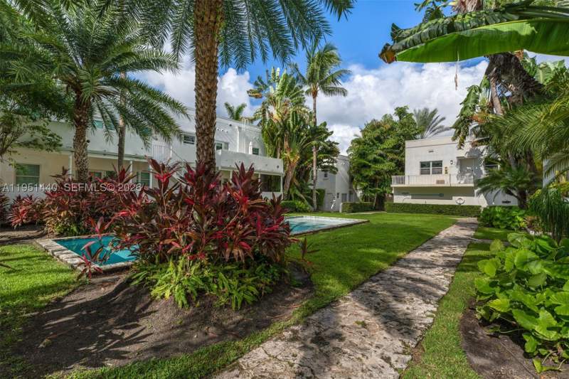3 bedroom Condominium at 4017 N Meridian Ave 4017, Kim Aimee Condo, Miami Beach — photo 2