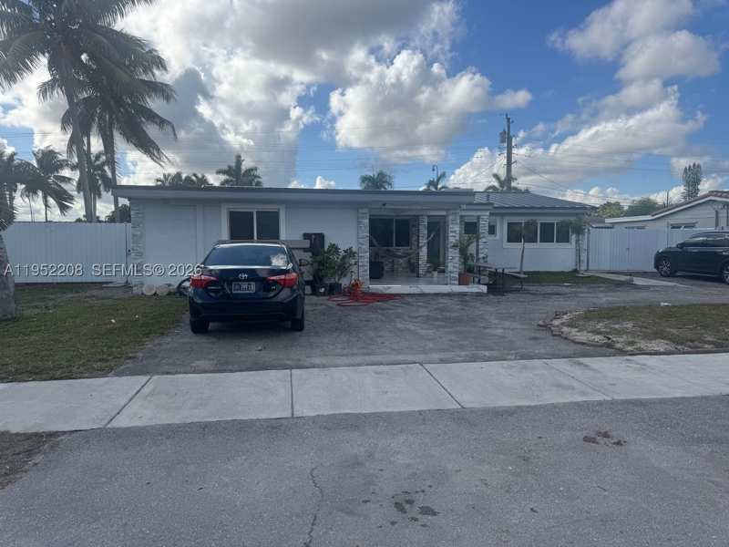 6 bedroom SingleFamilyResidence at 19700 NW 6th Pl, Sierra Mirada, Miami Gardens — photo 1