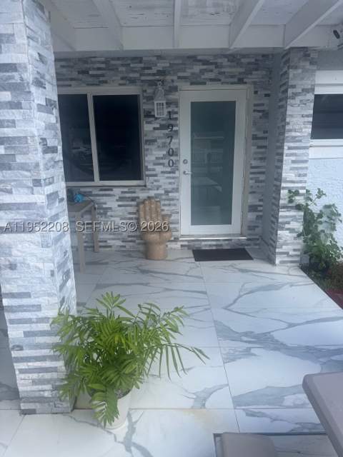 19700 NW 6th Pl, Miami Gardens FL - photo 9 of 29