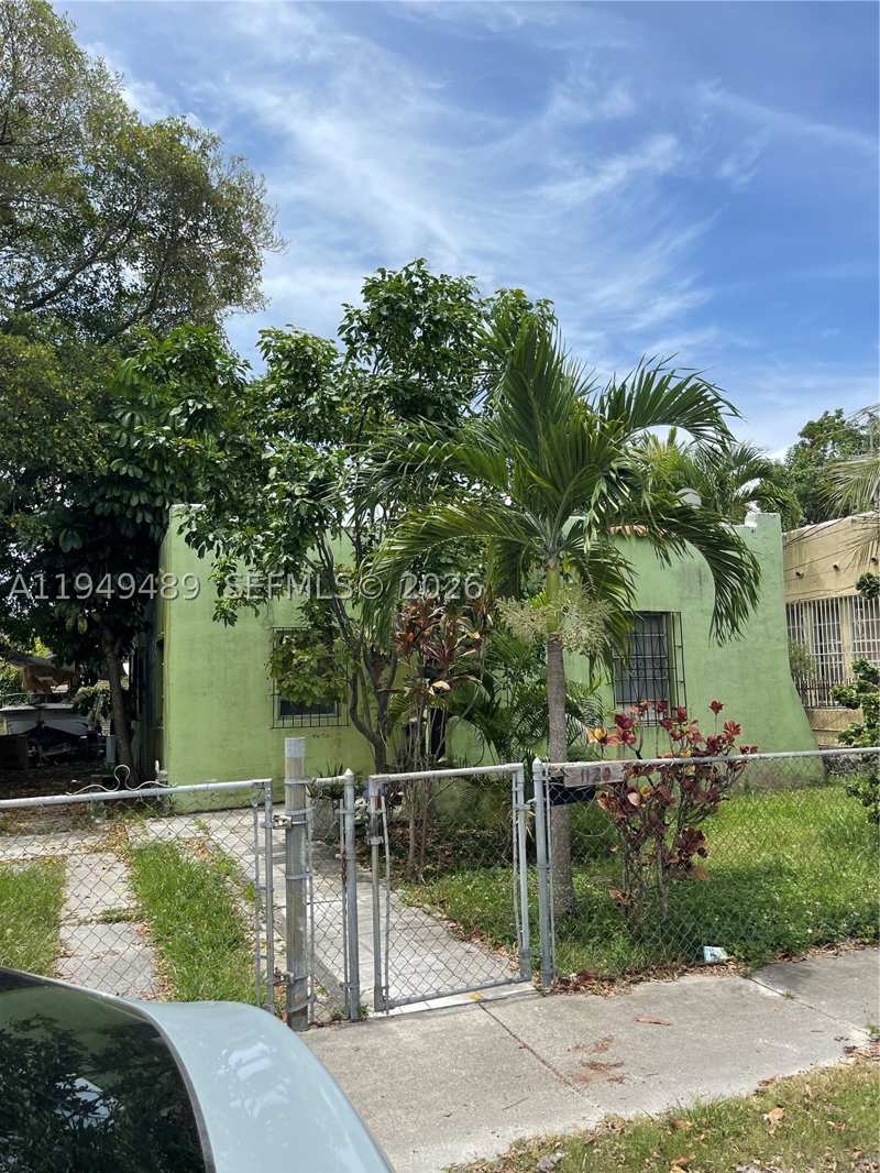 2 bedroom SingleFamilyResidence at 1120 NW 31st St, Santa Clara Sub, Miami — photo 1
