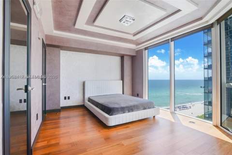 17201 Collins Ave+DEN 1403, Sunny Isles Beach FL - photo 19 of 41