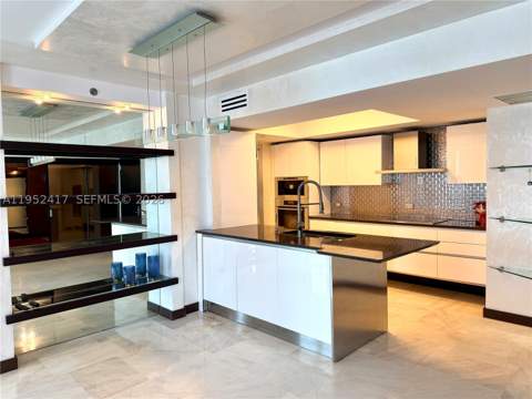 17201 Collins Ave+DEN 1403, Sunny Isles Beach FL - photo 8 of 41