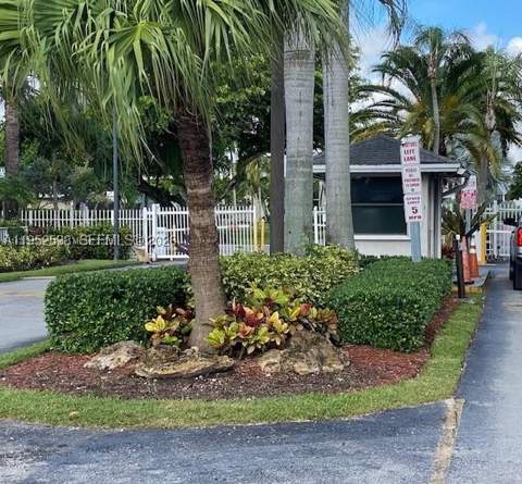 840 Independence Dr 840F, Homestead FL - photo 22 of 46