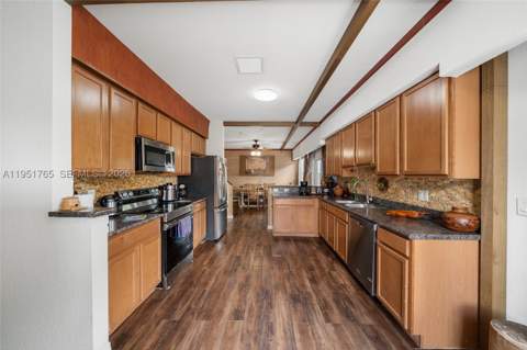 507 SE 31st Ave, Homestead FL - photo 11 of 35