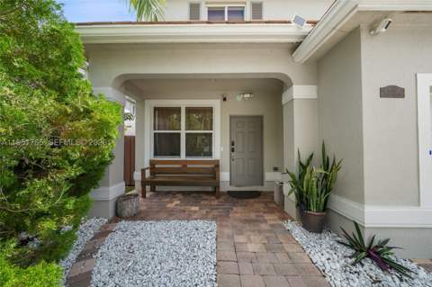 507 SE 31st Ave, Homestead FL - photo 6 of 35