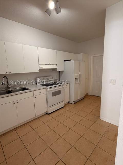 13264 Old Biscayne Dr 405, Homestead FL - photo 20 of 28