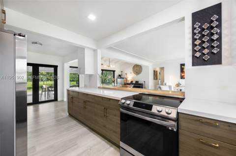 7325 SW 102nd St, Pinecrest FL - photo 15 of 46