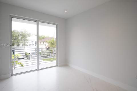 3376 Day Ave #B, Miami FL - photo 12 of 19