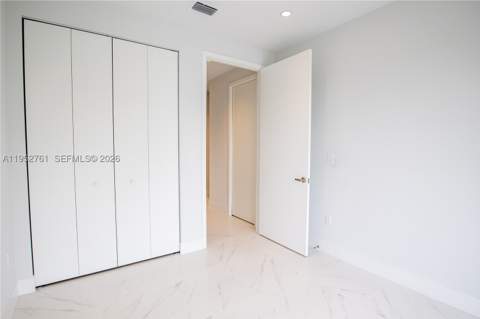 3376 Day Ave #B, Miami FL - photo 13 of 19