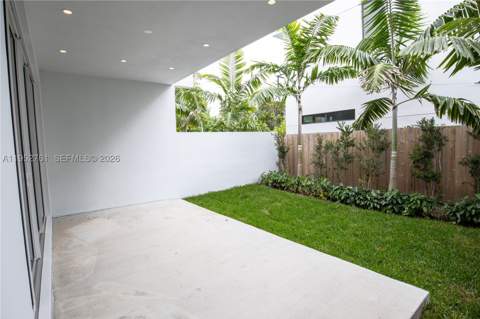 3376 Day Ave #B, Miami FL - photo 19 of 19